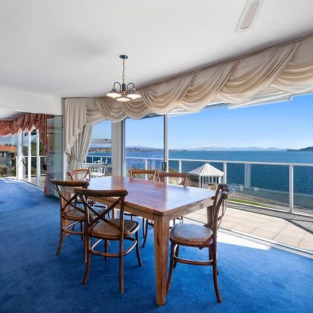 Spectacular Lakefront Home Taupo Zewnętrze zdjęcie