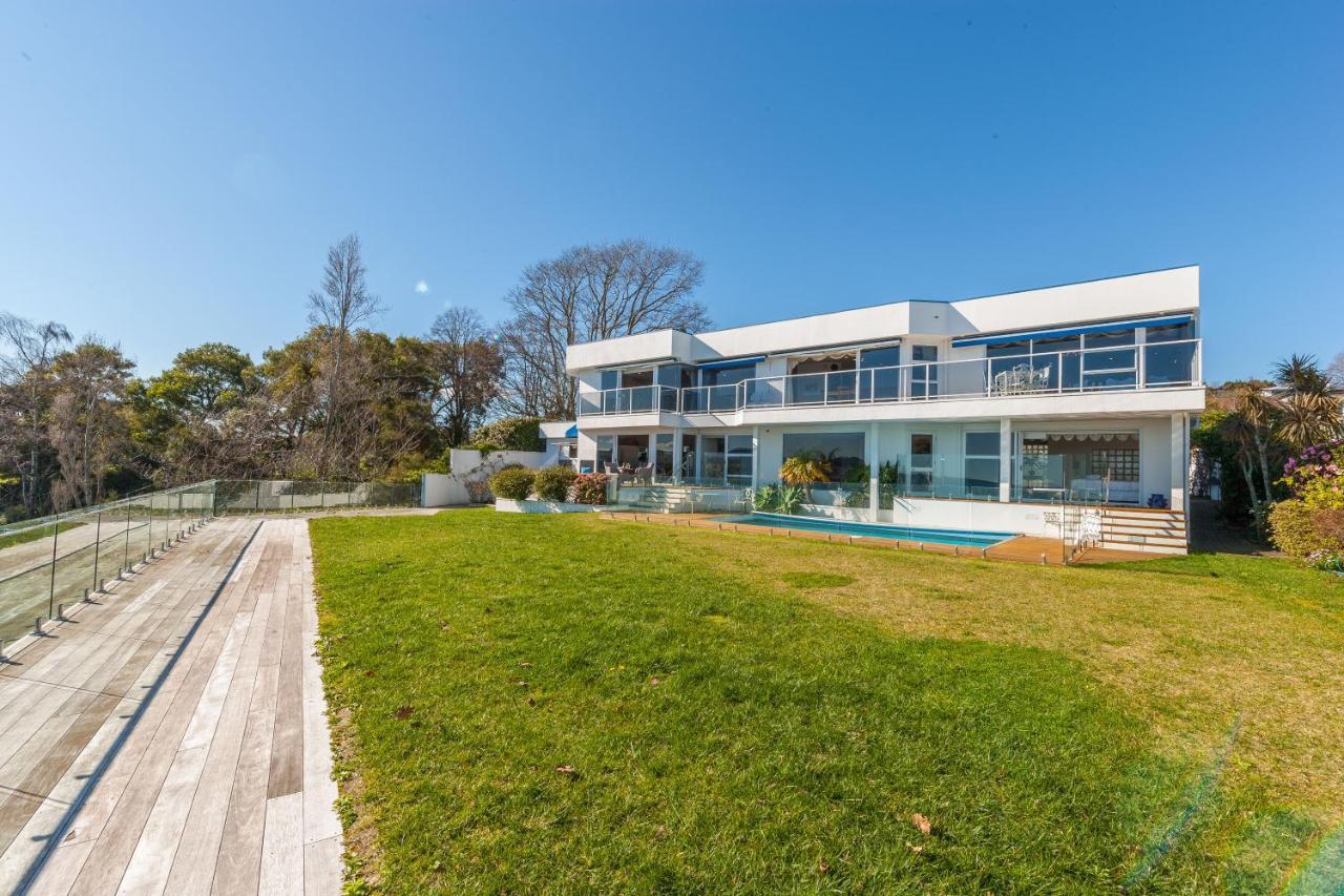 Spectacular Lakefront Home Taupo Zewnętrze zdjęcie