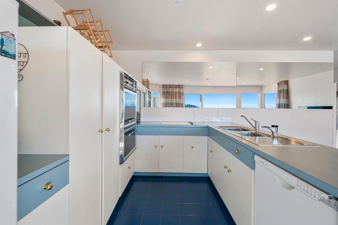 Spectacular Lakefront Home Taupo Zewnętrze zdjęcie